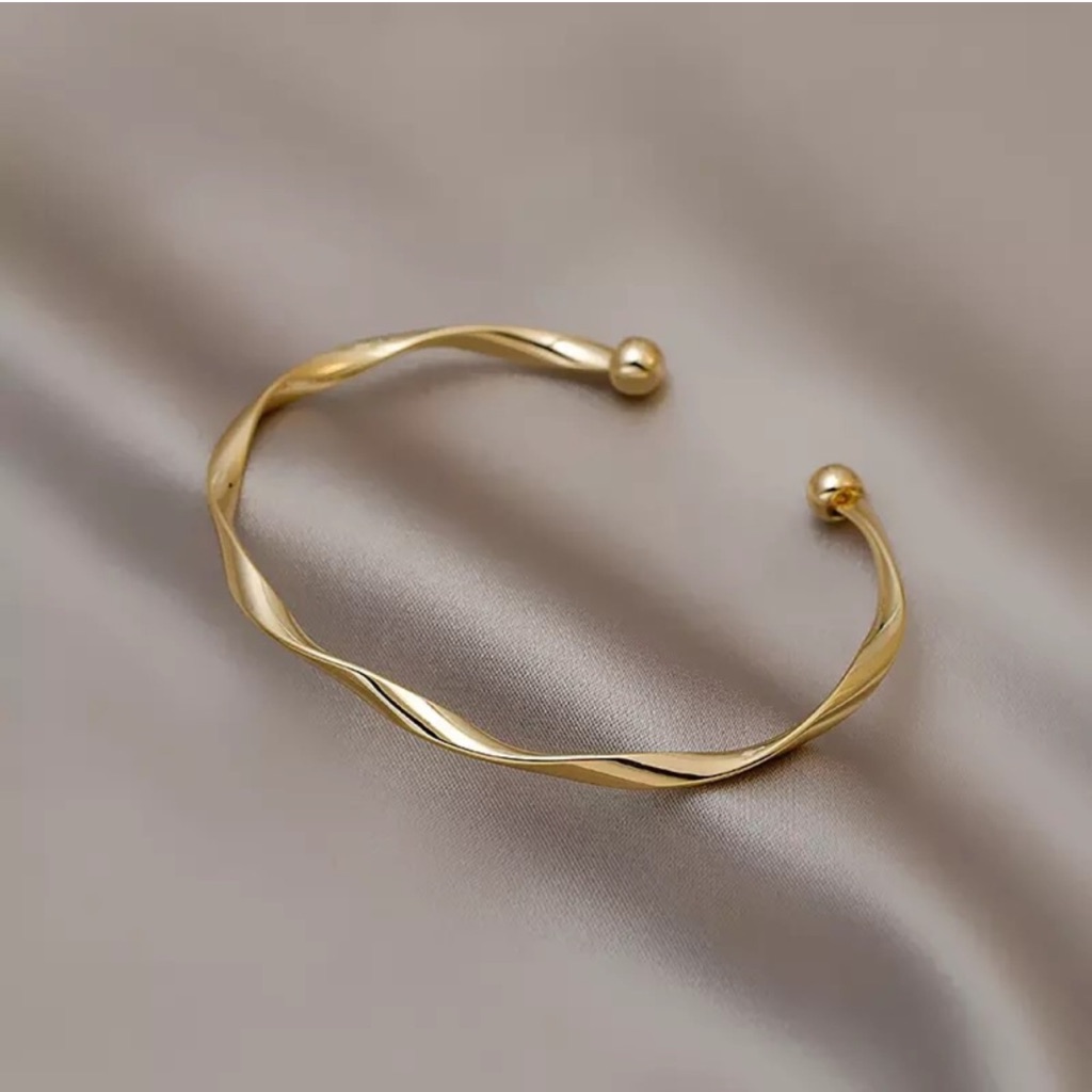 Minimalist Twist Open Adjustable14k Gold Plated Neutral Fashion Simple Bracelet
